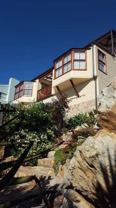 קייפטאון 18 Steps - Seaside Cottage With Breathtaking Views מראה חיצוני תמונה