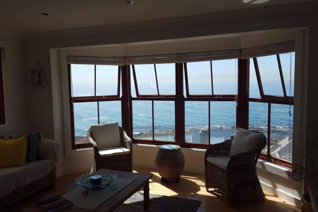 קייפטאון 18 Steps - Seaside Cottage With Breathtaking Views מראה חיצוני תמונה